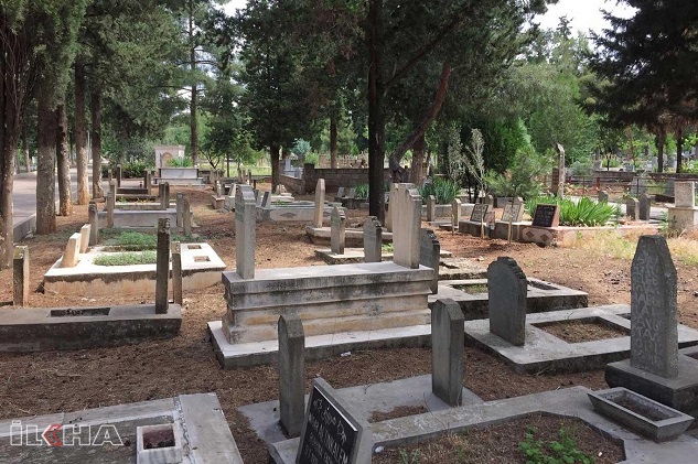 Siverek'te mezarlıklar bu bayram boş kaldı