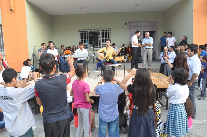 GAZİPAŞA OKULUNDAN YIL SONU ŞENLİĞİ