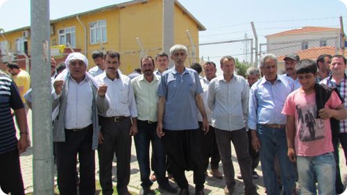 SİVEREKLİ ÇİFTÇİLER ELEKTRİK KESİNTİLERİNE İSYAN ETTİ