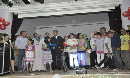 ERKAL'DAN SBS'DE BAŞARILI OLAN ÖĞRENCİLERE ÖDÜL