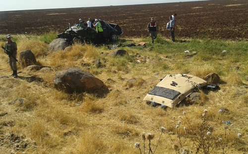 SİVEREK'TE TRAFİK KAZASI 2 ÖLÜ, 1 YARALI