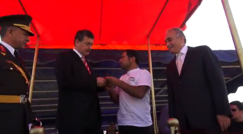 SİVEREKTEN Ş.URFAYA TÜRK BAYRAĞI