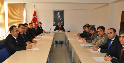 MADDE BAĞIMLILIĞI İLE MÜCADELE TOPLANTISI YAPILDI