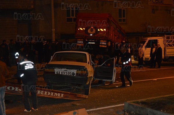 HİLVAN'DA TRAFİK KAZASI BİRİ AĞIR İKİ YARALI