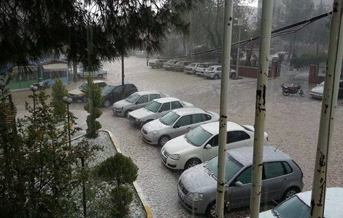 HİLVAN'DA DOLU ETKİLİ OLDU