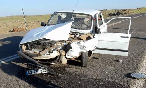 SİVEREK'TE TRAFİK KAZASI: 1 ÖLÜ, 5 YARALI