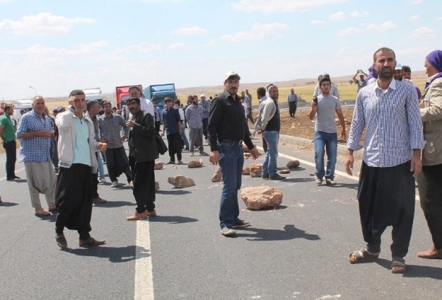 VİRANŞEHİRLİ ÇİFTÇİLERDEN ELEKTRİK PROTESTOSU