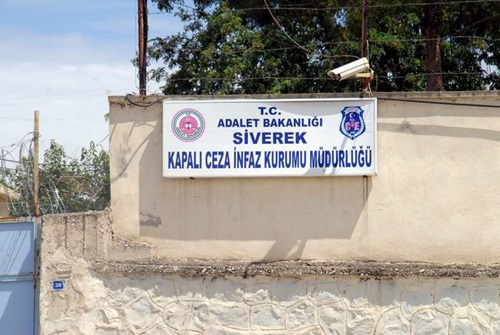 SİVEREK CEZAEVİNDE YANGIN ÇIKTI