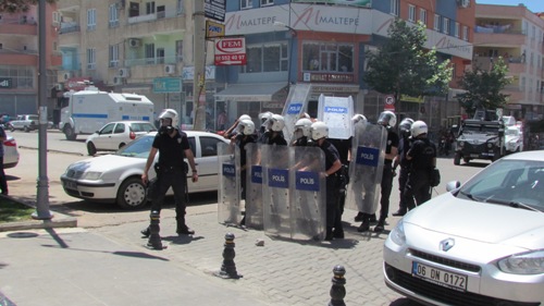 SİVEREK'TEKİ OLAYLARDA 14 KİŞİ GÖZALTINA ALINDI