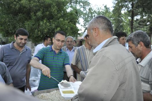 SİVEREK'TE HER GÜN 500 KİŞİYE İFTAR YEMEĞİ