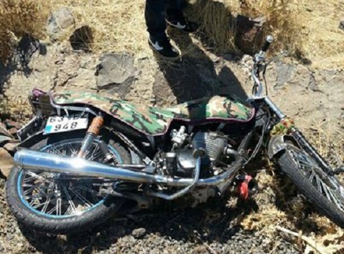 SİVEREK'TE MOTOSİKLET KAZASI 1 ÖLÜ, 1 YARALI