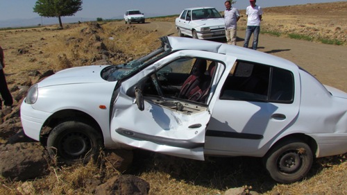 SİVEREK'TE 2 AYRI KAZA: 5 YARALI