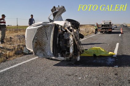 SİVEREKTE TRAFİK KAZASI: 1 ÖLÜ, 1 YARALI