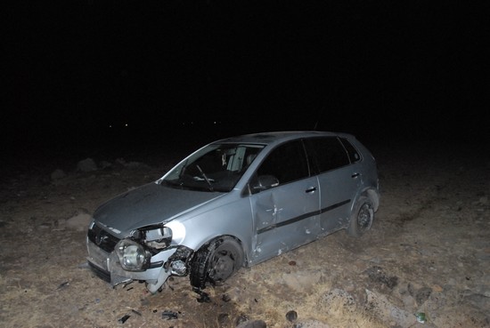 SİVEREK'TE MISIR YÜKLÜ TIR DEVRİLDİ: 2 YARALI