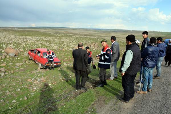 FERİBOT YOLUNDA KAZA: 6 YARALI