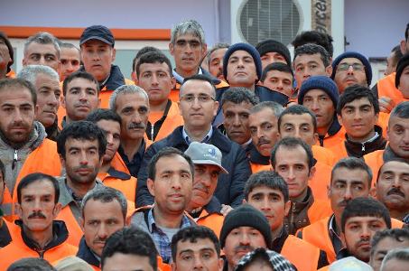 YILMAZ TEMİZLİK PERSONELİ İLE BİR ARAYA GELDİ