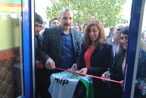 HDP SİVEREK'TE SEÇİM BÜROSU AÇTI