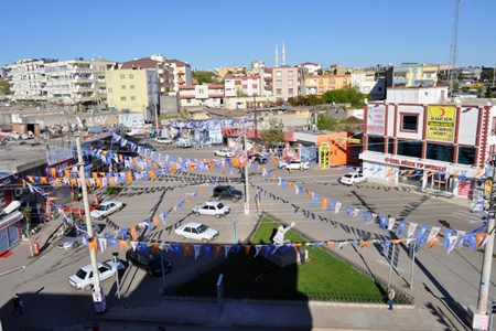 AK PARTİ SEÇİM YASAKLARINI İHLAL ETTİ İDDİASI