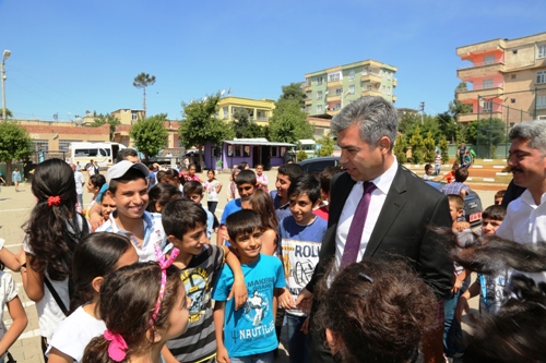 ERKAL ÖĞRENCİLERE KARNE DAĞITTI