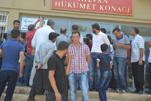 HİLVANLI ÇİFTÇİLERİN ELEKTRİK İSYANI