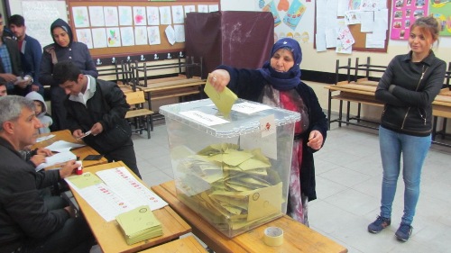 SİVEREK TE OY VERME İŞLEMLERİ SONA ERDİ