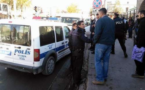 BİLET SATICILARI ARASINDA KAVGA : 4 GÖZALTI