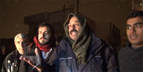 MAHALLELİ ELEKTRİK KESİNTİLERİNE İSYAN ETTİ