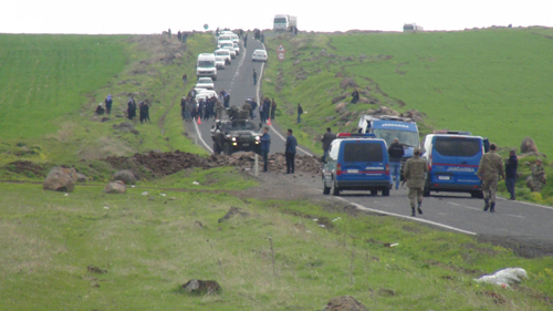 Siverek'te Askeri Araca Bombalı Saldırı: 3 Yaralı