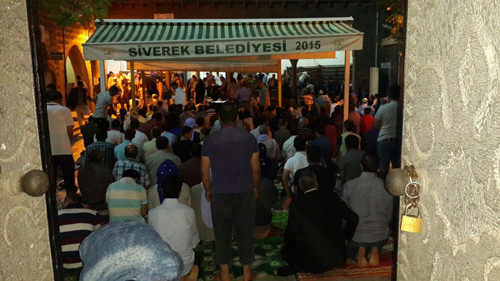 Darbe Girişimin Ardından Siverek Ulu Camide Tarihi Namaz