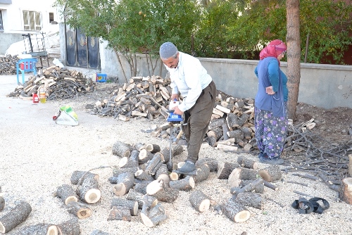Siverekte Odun Satışları Erken Başladı