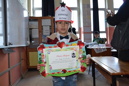 Siverekte 77 Bin 118 Öğrenci Karne Aldı