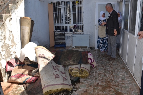 Siverekte bir evi kanalizasyon suları bastı