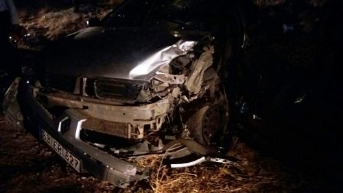 İki otomobil kafa kafaya çarpıştı: 6 yaralı