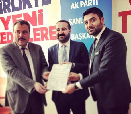 Eczacı Hasan İzol aday adaylığı başvurusunu yaptı