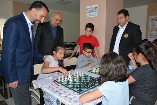 Siverek'te satranç turnuvası start aldı