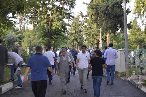 Siverekliler ahirete göçmüş sevdiklerini unutmadı