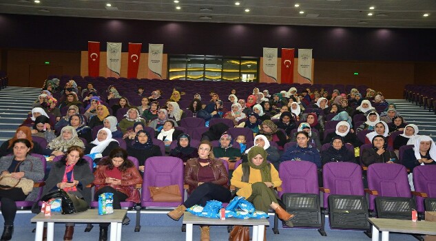 Kadınlara yönelik Mevlid-i Nebi programı düzenlendi