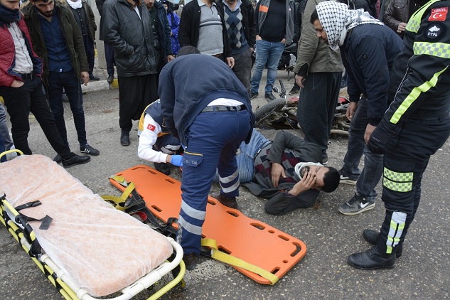 Siverek'te motosiklet ile otomobil çarpıştı:Bir yaralı