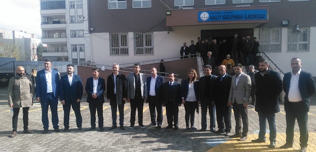 Ofis Mahallesi muhtar adaylarından örnek davranış
