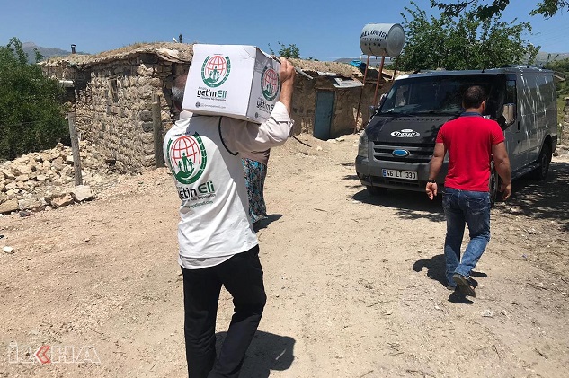 Avrupa Yetim Eli'nden Siverek kırsalında gıda yardımı