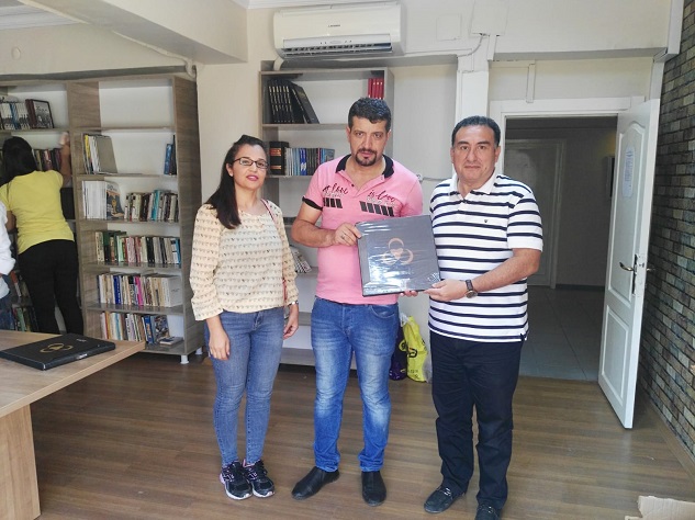 Türk Eğitim-Sen'den kitap bağışı

