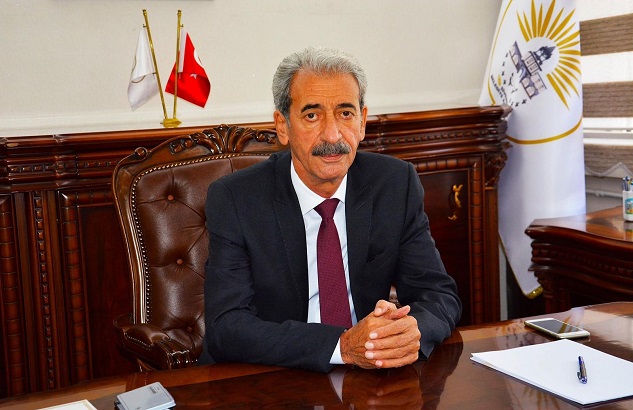 Şeyhmus Aydın'da maaşını bağışladı