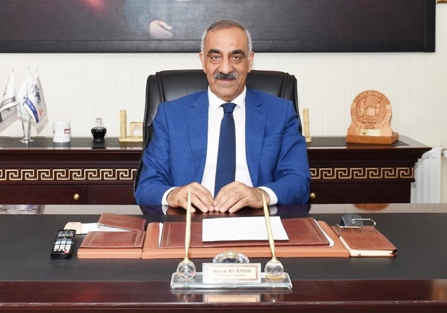 Bayık'tan kötü haber: "Covid-19 testim pozitif çıktı"