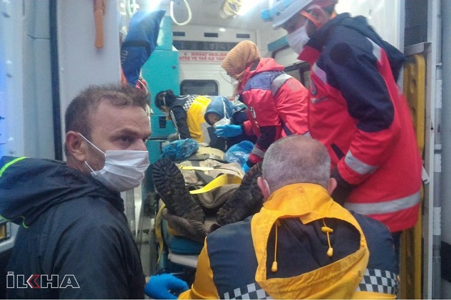 Bingöl depreminde güvenlik korucusu hayatını kaybetti
