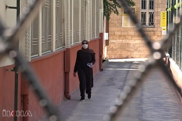 Şanlıurfa'da YKS'ye 2 dakika geç kalan aday sınava alınmadı