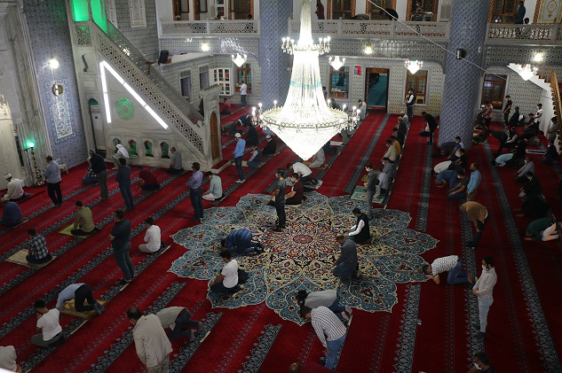 Şanlıurfa'da Mevlid Kandili ihya edildi