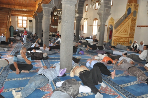RAMAZAN AYINDA KLİMALI CAMİLERE AKIN