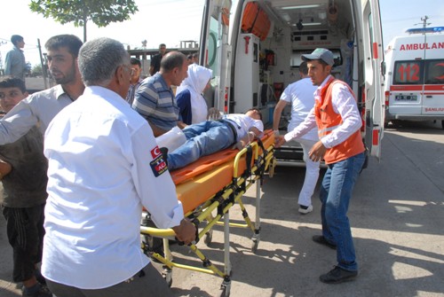 SİVEREK'TE TRAFİK KAZASI: 2 YARALI