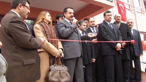 ÇELİK,BARIŞ İÇİN SİVEREKE GELİYOR