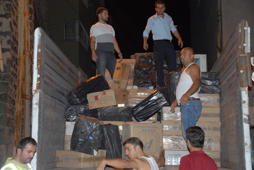 SİVEREKTE SİGARA KAÇAKÇILARINA BÜYÜK DARBE